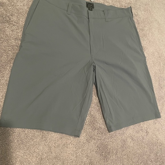 J Crew stretch shorts (NEW) - Picture 4 of 6